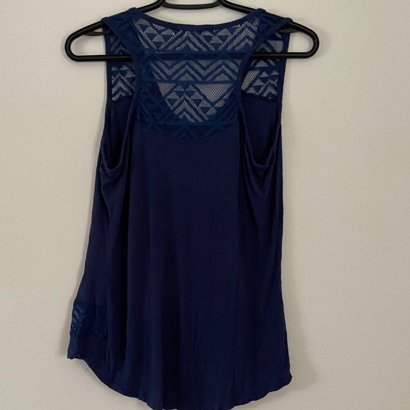 🌵4/$20 Navy Blue Pink Rose Lace Flowy Tank Top - Picture 2 of 4